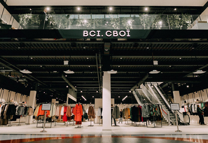 м. Київ, Берковецька, 6Д, ТРЦ «Lavina Mall» (Магазин «Всі свої»)